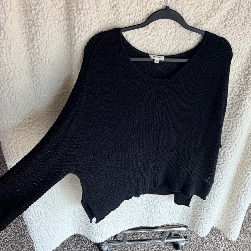 Eesome Black Women's Crew Neck Sweater